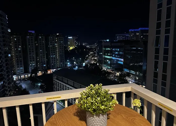 Premium 1br Modern Filipino At Bgc W Balcony Apartamento Manila