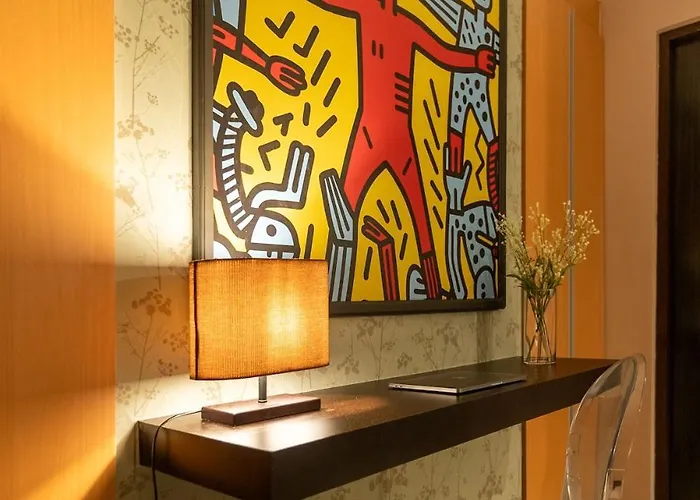 Premium 1br Modern Filipino At Bgc W Balcony