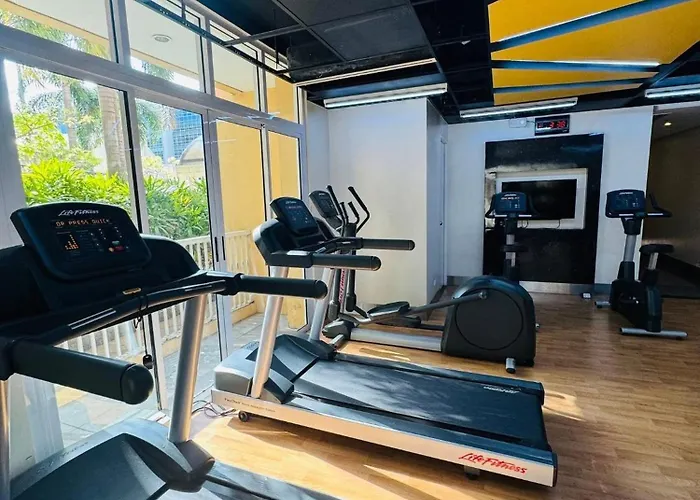 Premium 1br Modern Filipino At Bgc W Balcony